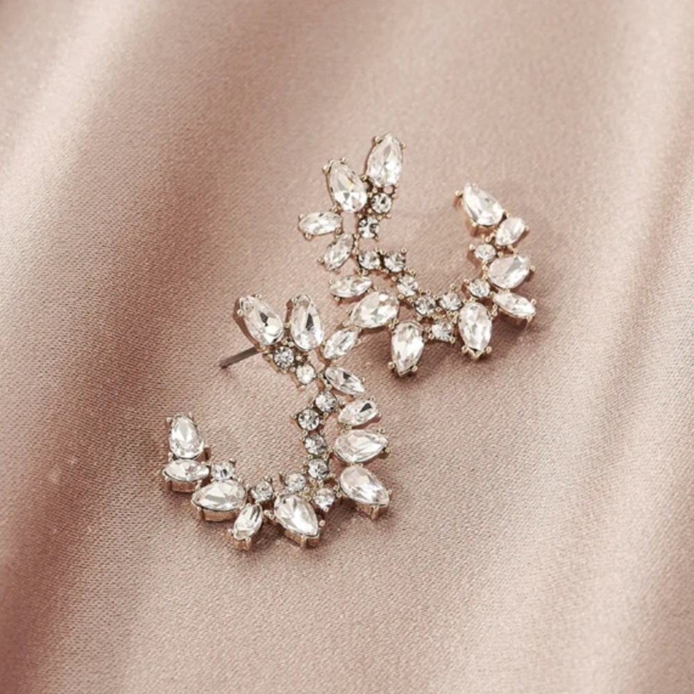 NEW Olive + Piper Lupe Crescent Studs